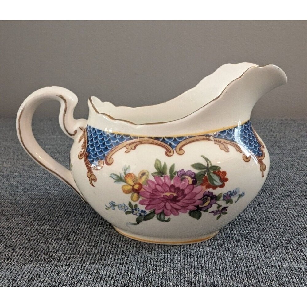 Aynsley Bone China Wilton Blue Creamer, Made in England